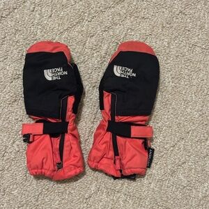 The North Face Kids' Black and Coral Mittens